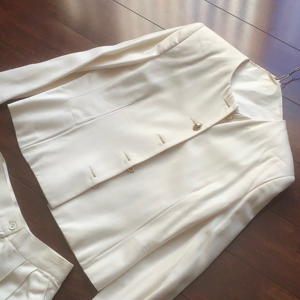 Ladies two piece suit